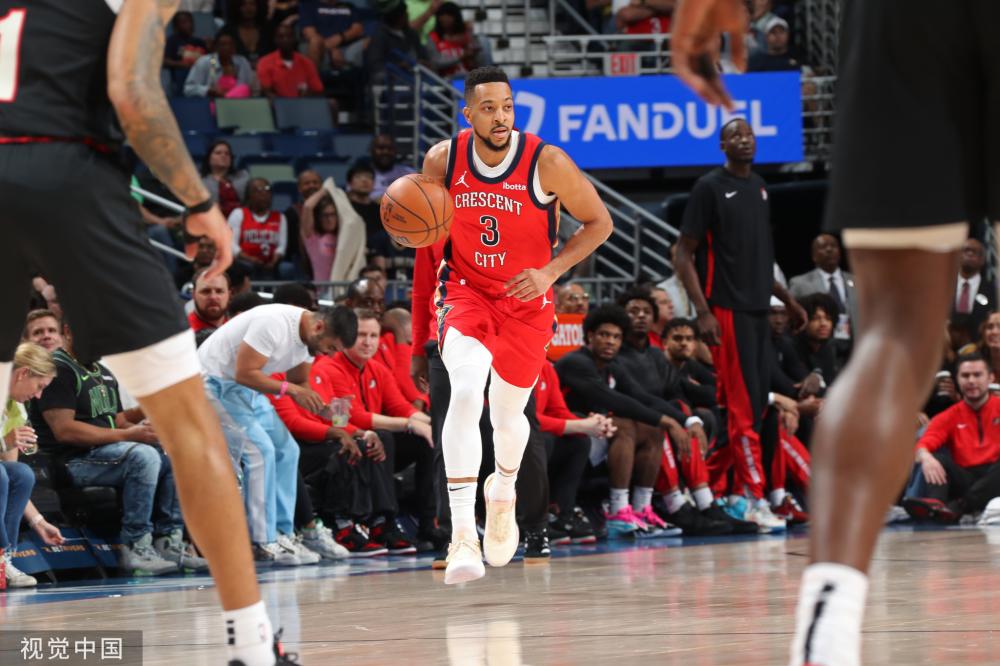 有4名球员 有4名球员