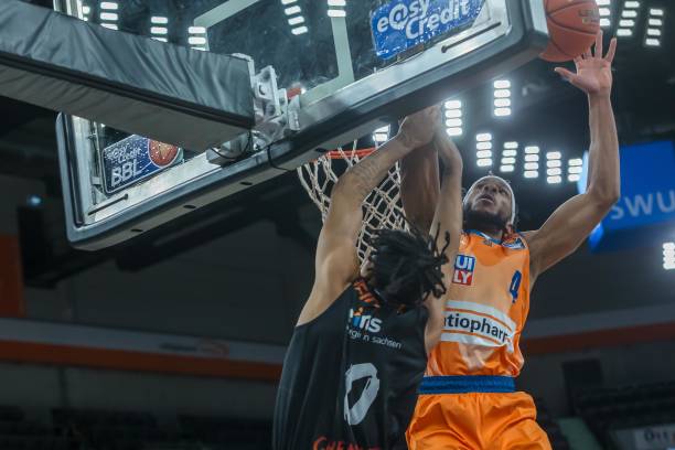 后的首秀 后的首秀