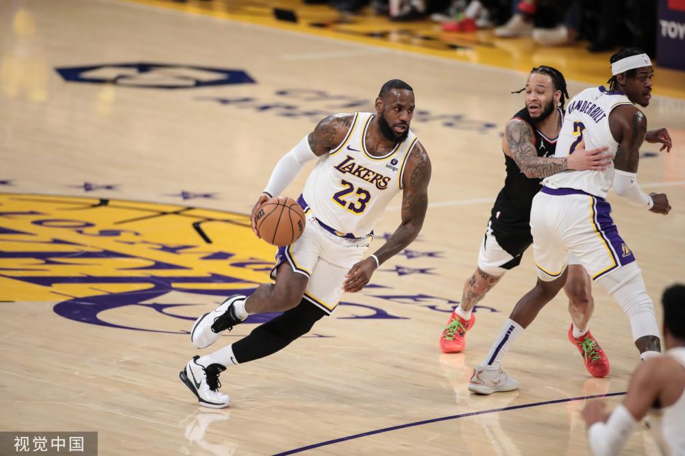 苏亚雷斯在 苏亚雷斯在